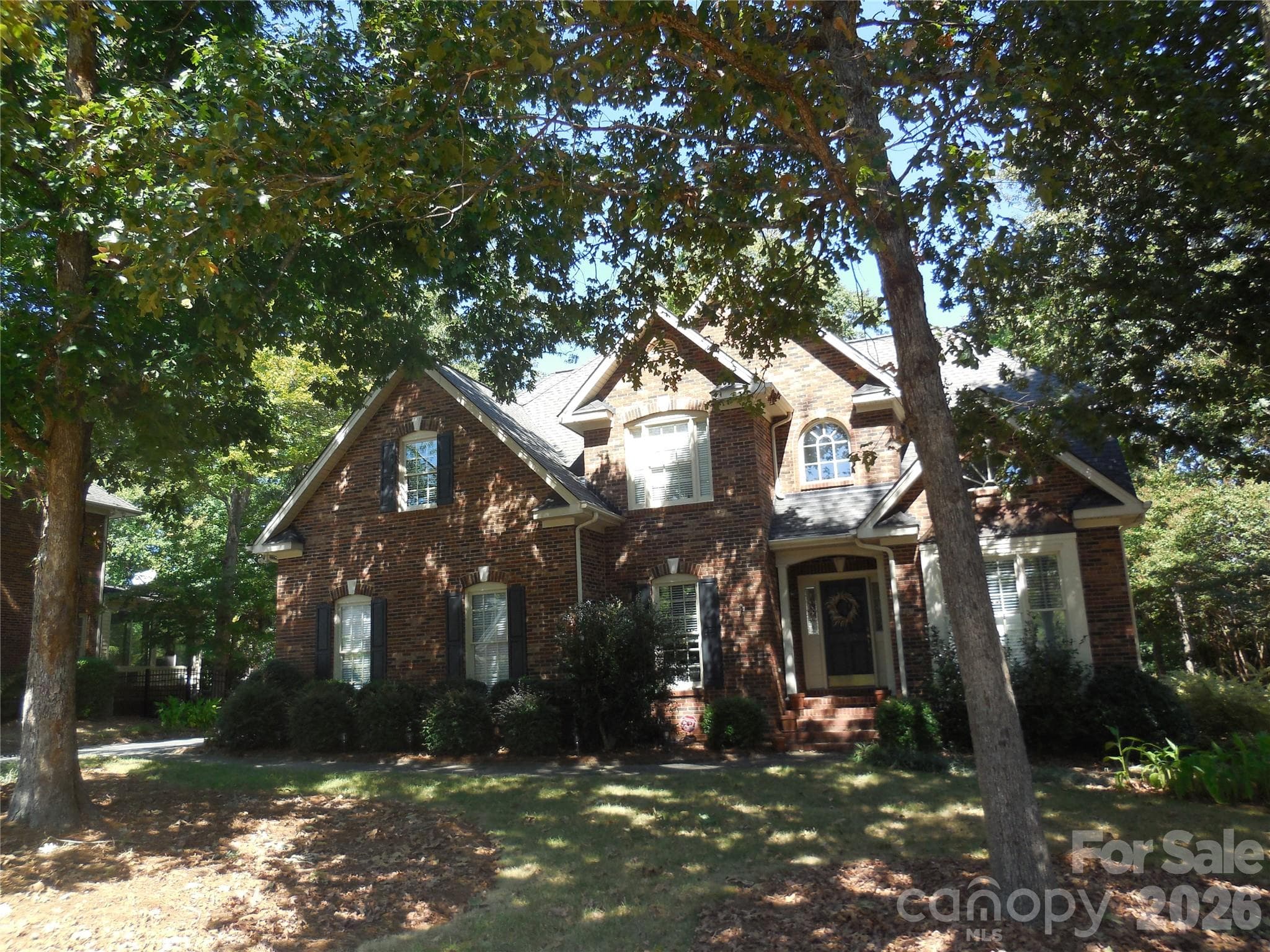 Single Family Residence at 1432 Porch Swing Lane, Matthews, photo 2 of 20