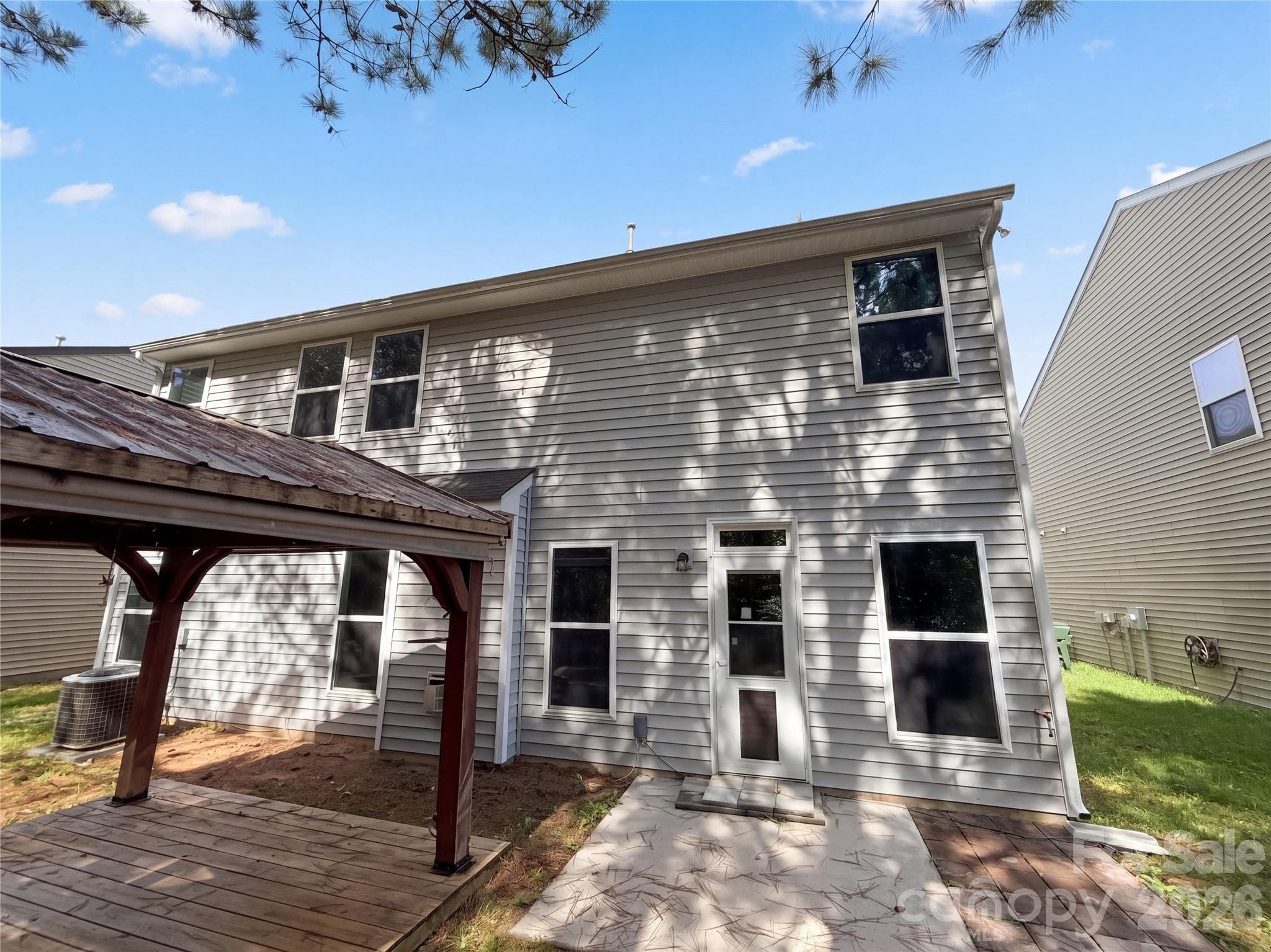 Single Family Residence at 4014 Northerly Island Court, Gastonia, photo 5 of 36