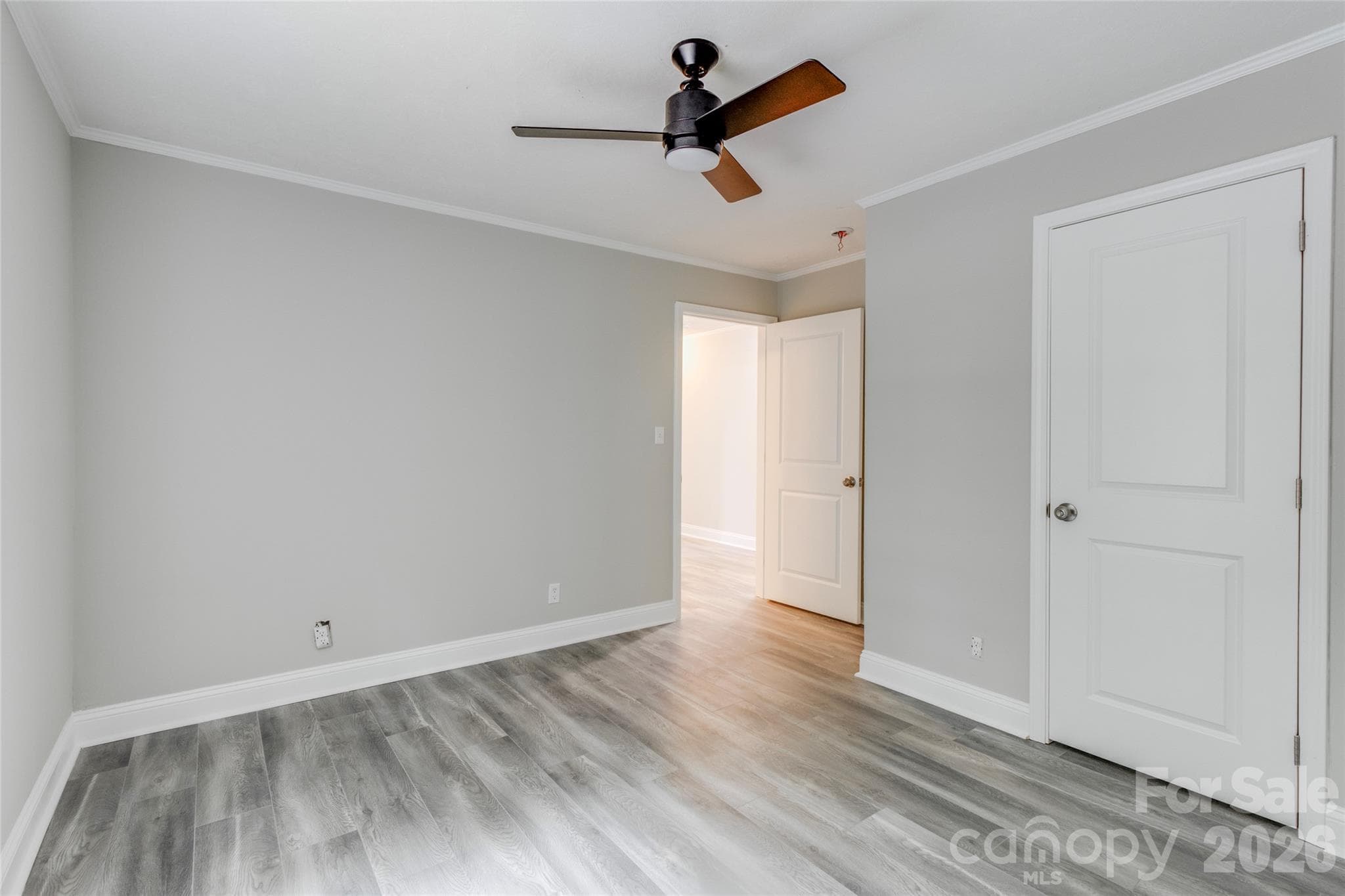 Single Family Residence at 635 Monticello Road, Lancaster, photo 22 of 33