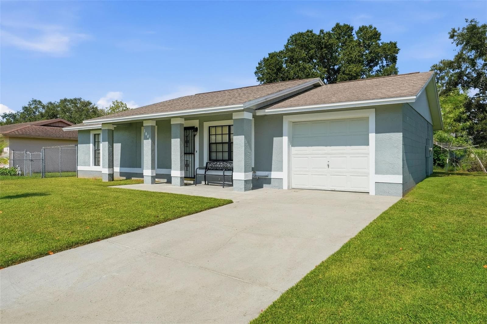 Single Family Residence at 1069 MILDRED DIXON WAY, WINTER GARDEN, photo 3 of 16
