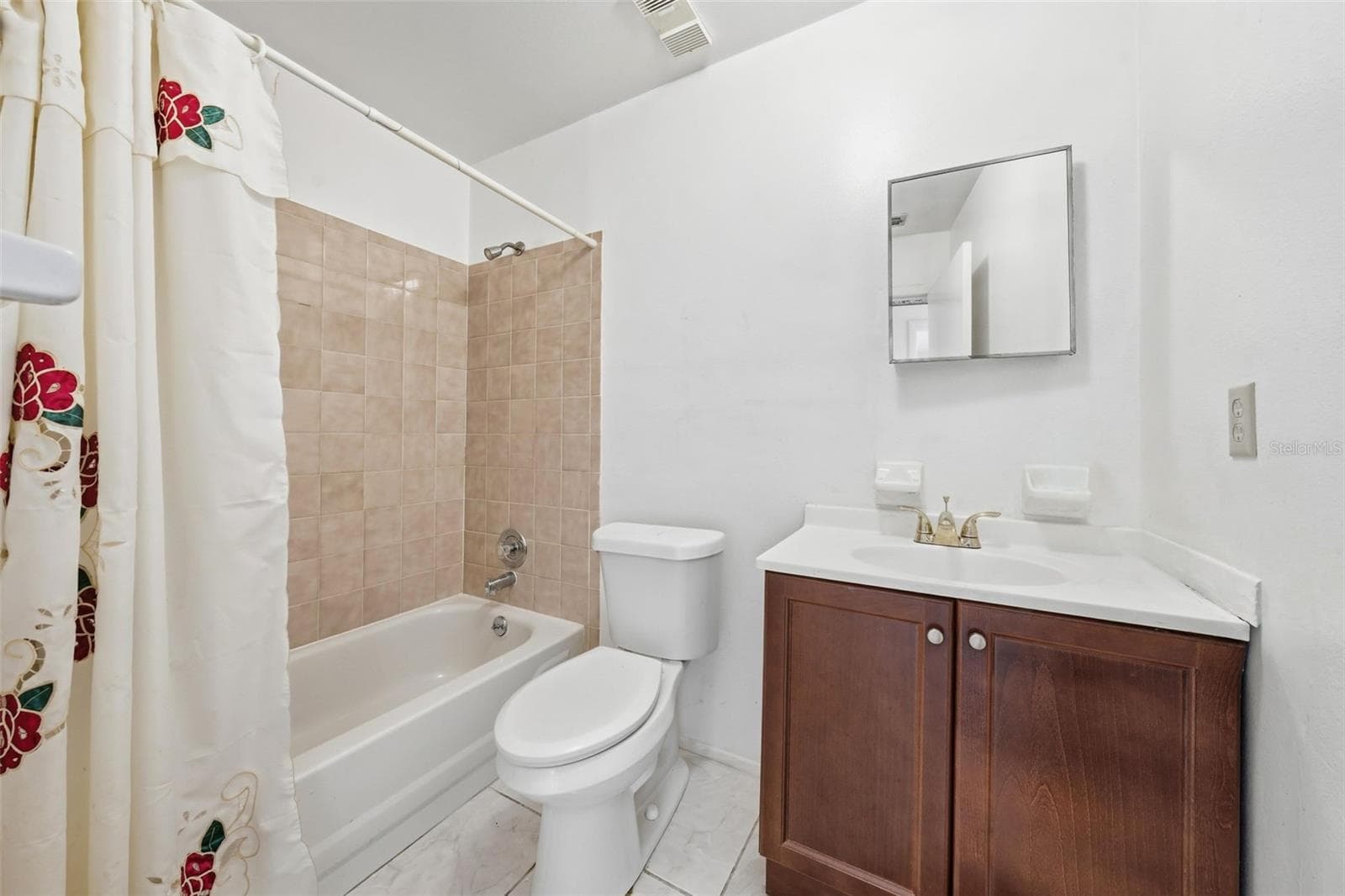 Single Family Residence at 1069 MILDRED DIXON WAY, WINTER GARDEN, photo 13 of 16