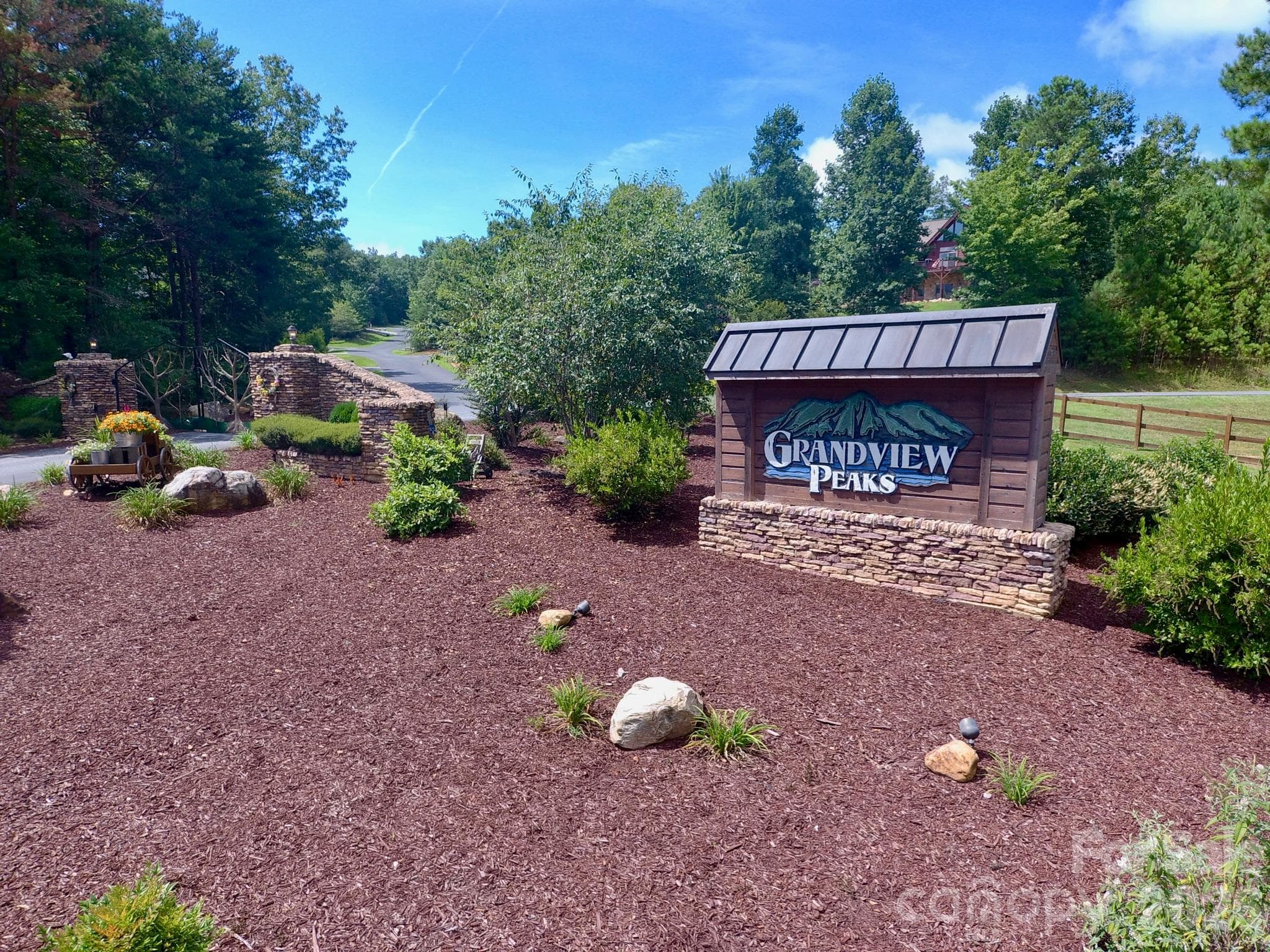 Entrance Gate - 193 Mountain Vista Drive, Nebo