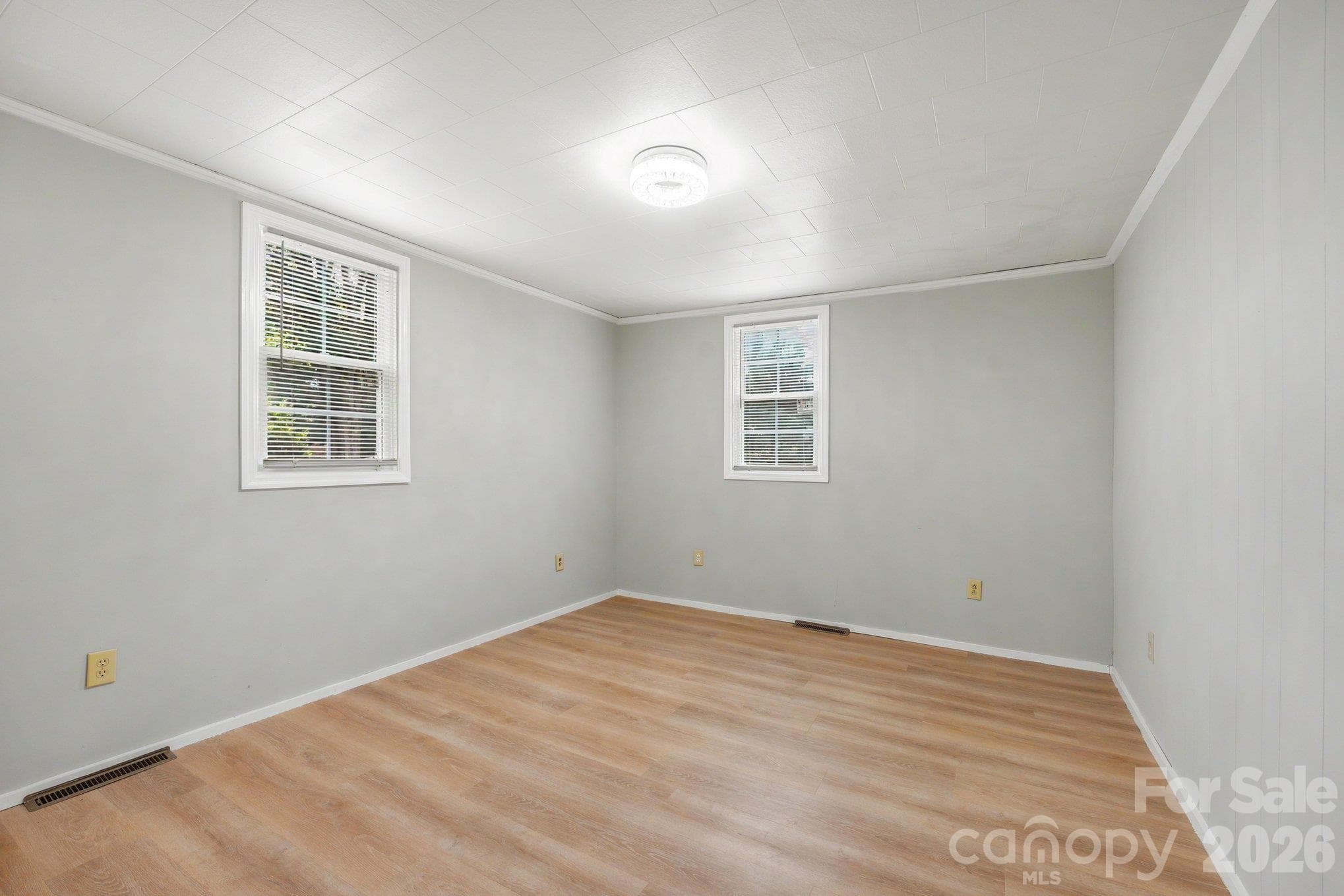 Single Family Residence at 144 Ginger Lane, Mooresville, photo 13 of 26