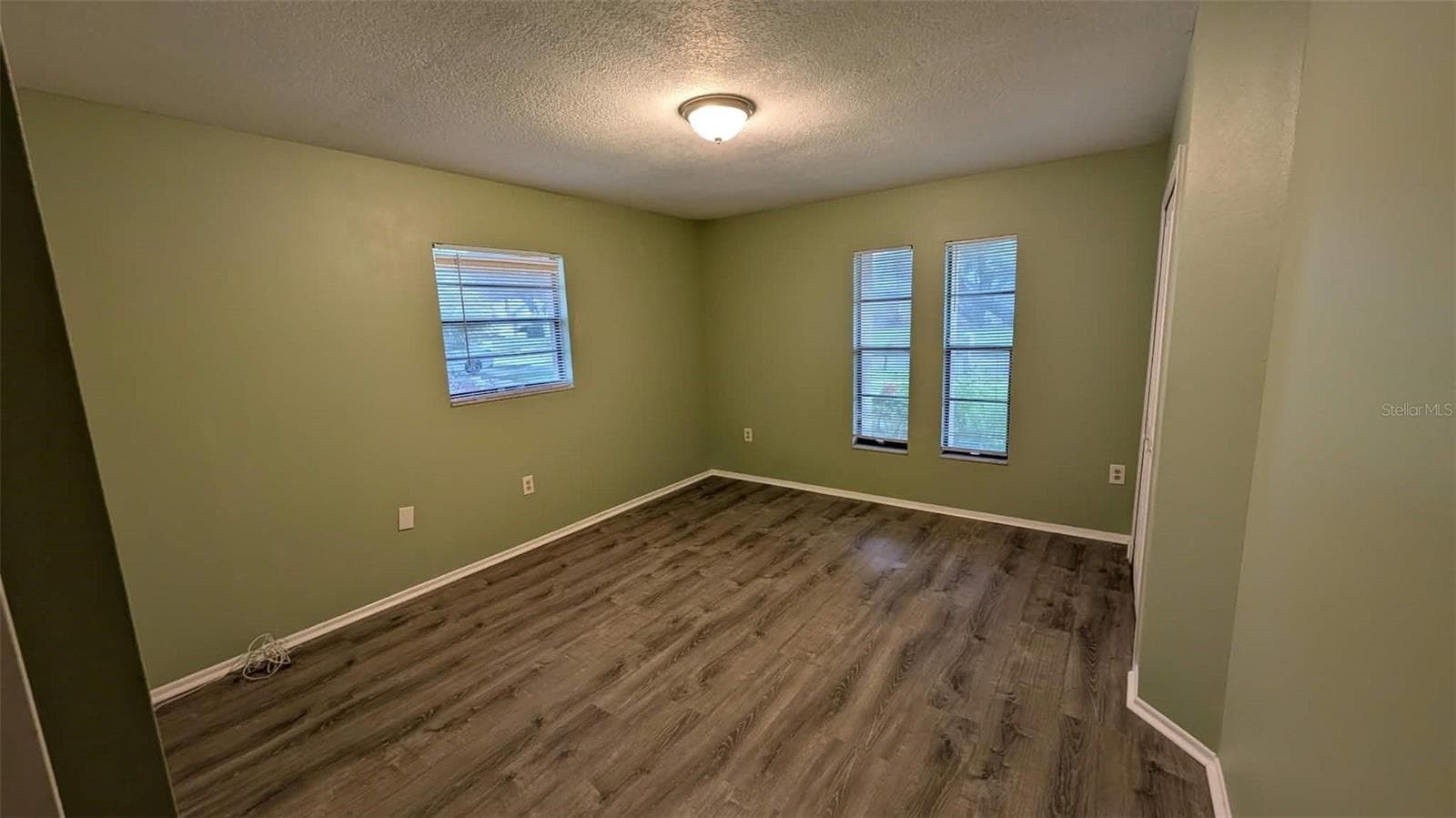 Single Family Residence at 12408 GOLDEN OAK CIR, HUDSON, photo 20 of 61