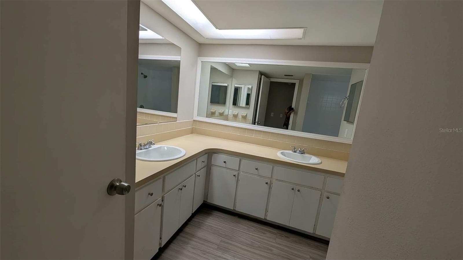 Single Family Residence at 12408 GOLDEN OAK CIR, HUDSON, photo 23 of 61