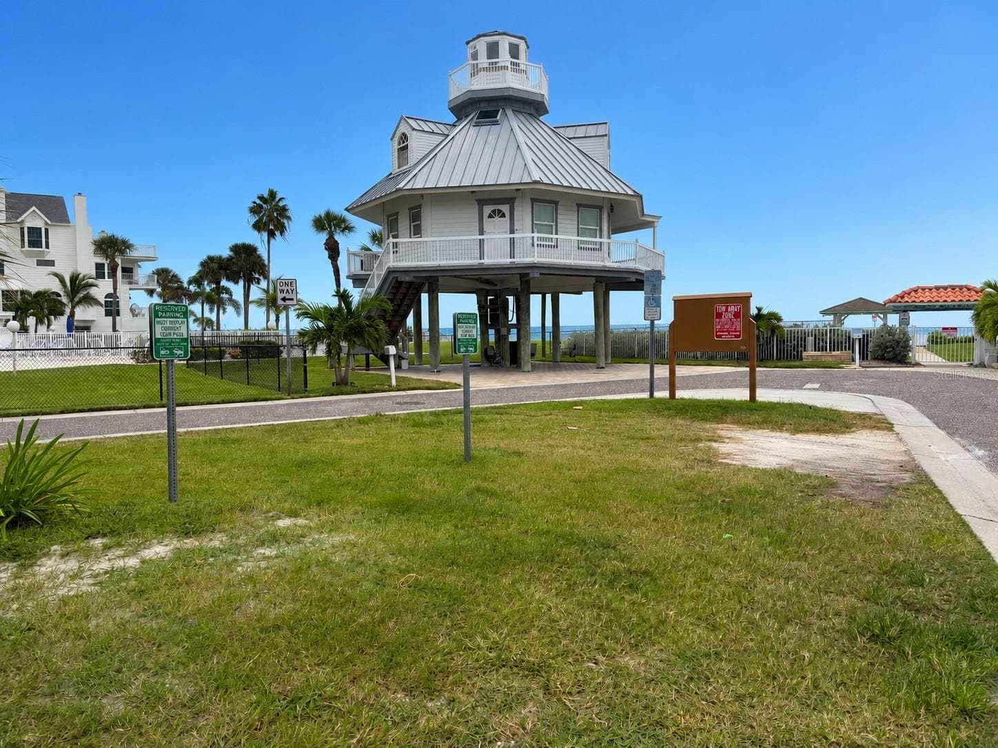 Private Parking with Beach Access with optional dues - 675 182ND AVE E, REDINGTON SHORES