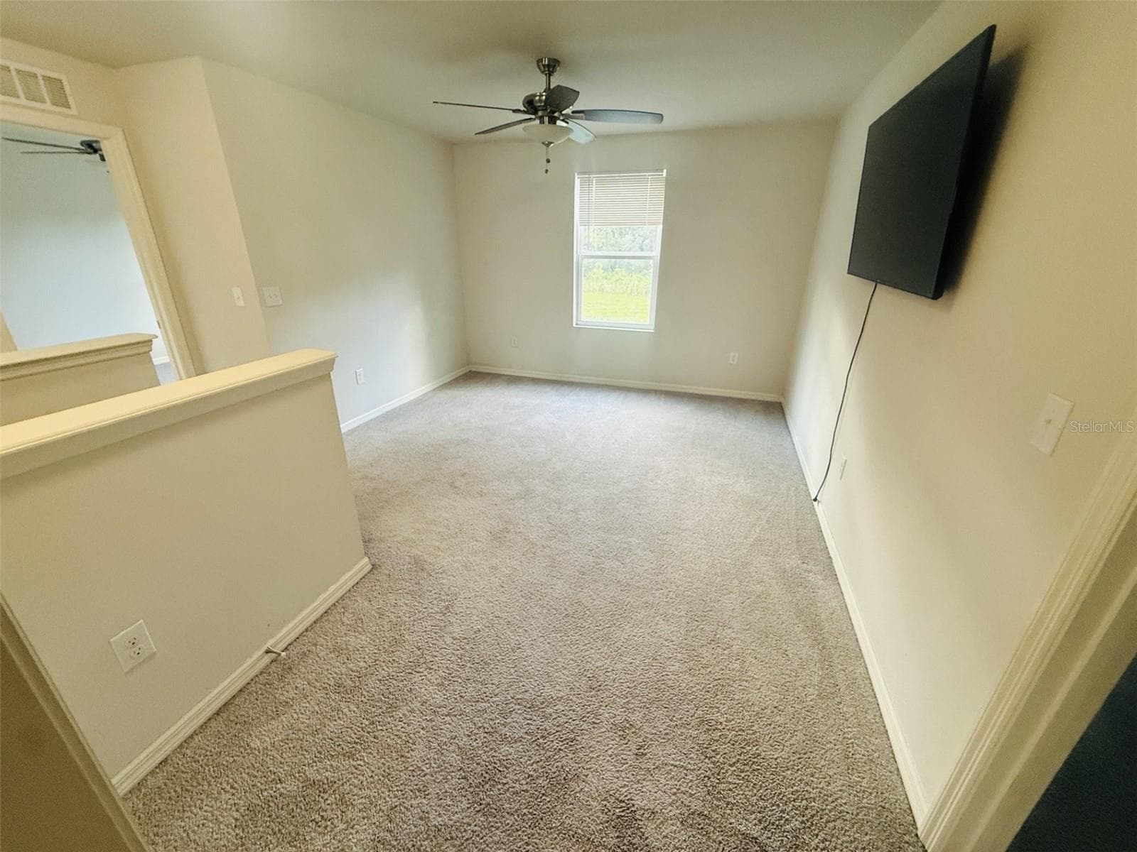 Single Family Residence at 12020 PINE WARBLER AVE, WEEKI WACHEE, photo 13 of 22