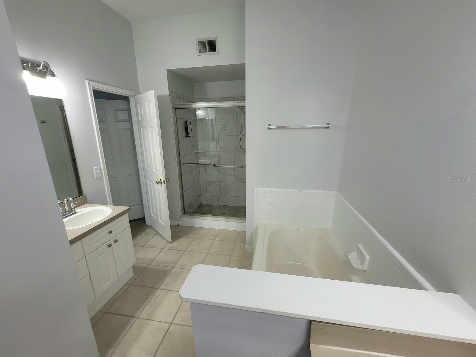 Condominium at 265 GOLDENRAIN DR #265, CELEBRATION, photo 13 of 16