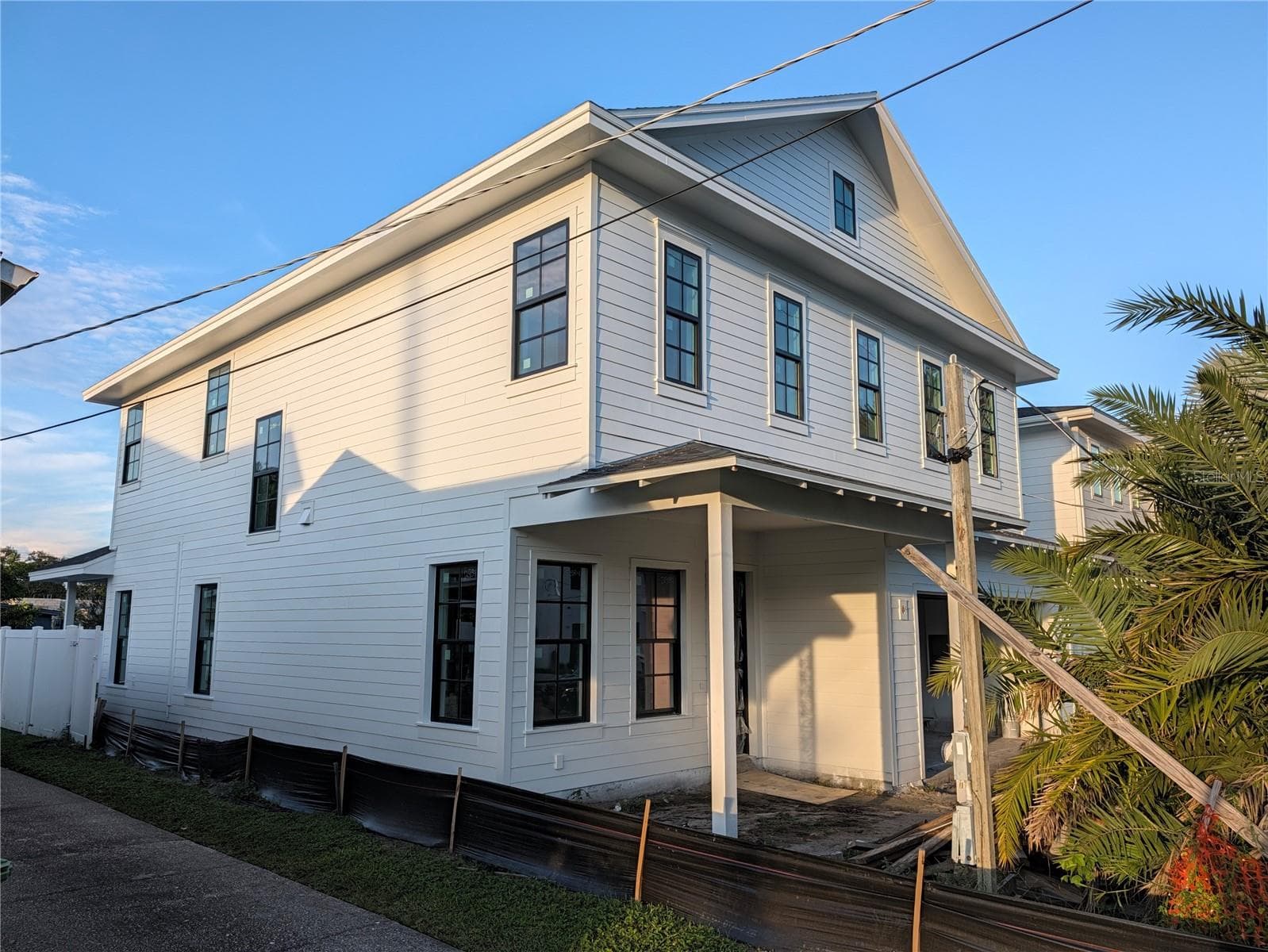 Front side Oct 10 - 905 W PLYMOUTH ST, TAMPA