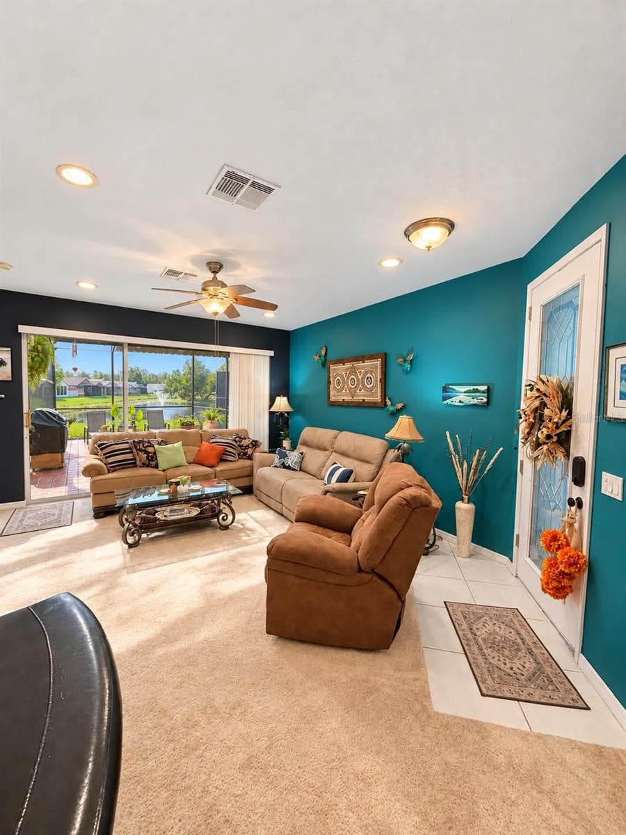 Villa at 21129 DIAMONTE DR, LAND O LAKES, photo 6 of 32