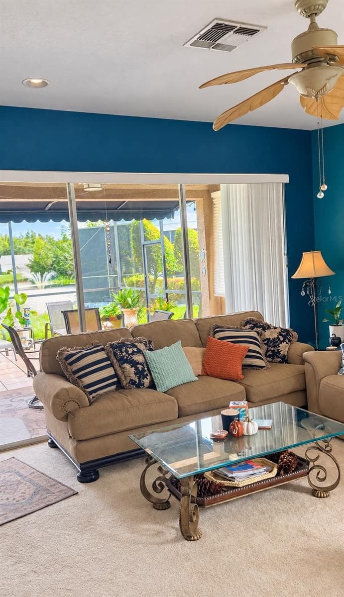Villa at 21129 DIAMONTE DR, LAND O LAKES, photo 8 of 32