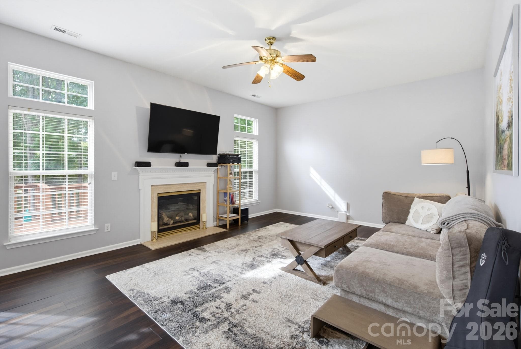 Single Family Residence at 13330 Edgetree Drive, Pineville, photo 7 of 44
