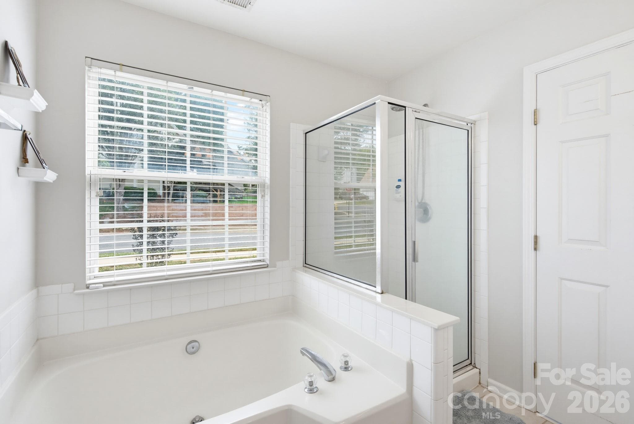 Single Family Residence at 13330 Edgetree Drive, Pineville, photo 23 of 44
