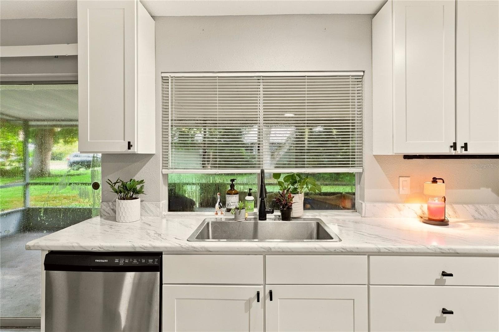 Kitchen - 7 CARR LN, PALM COAST