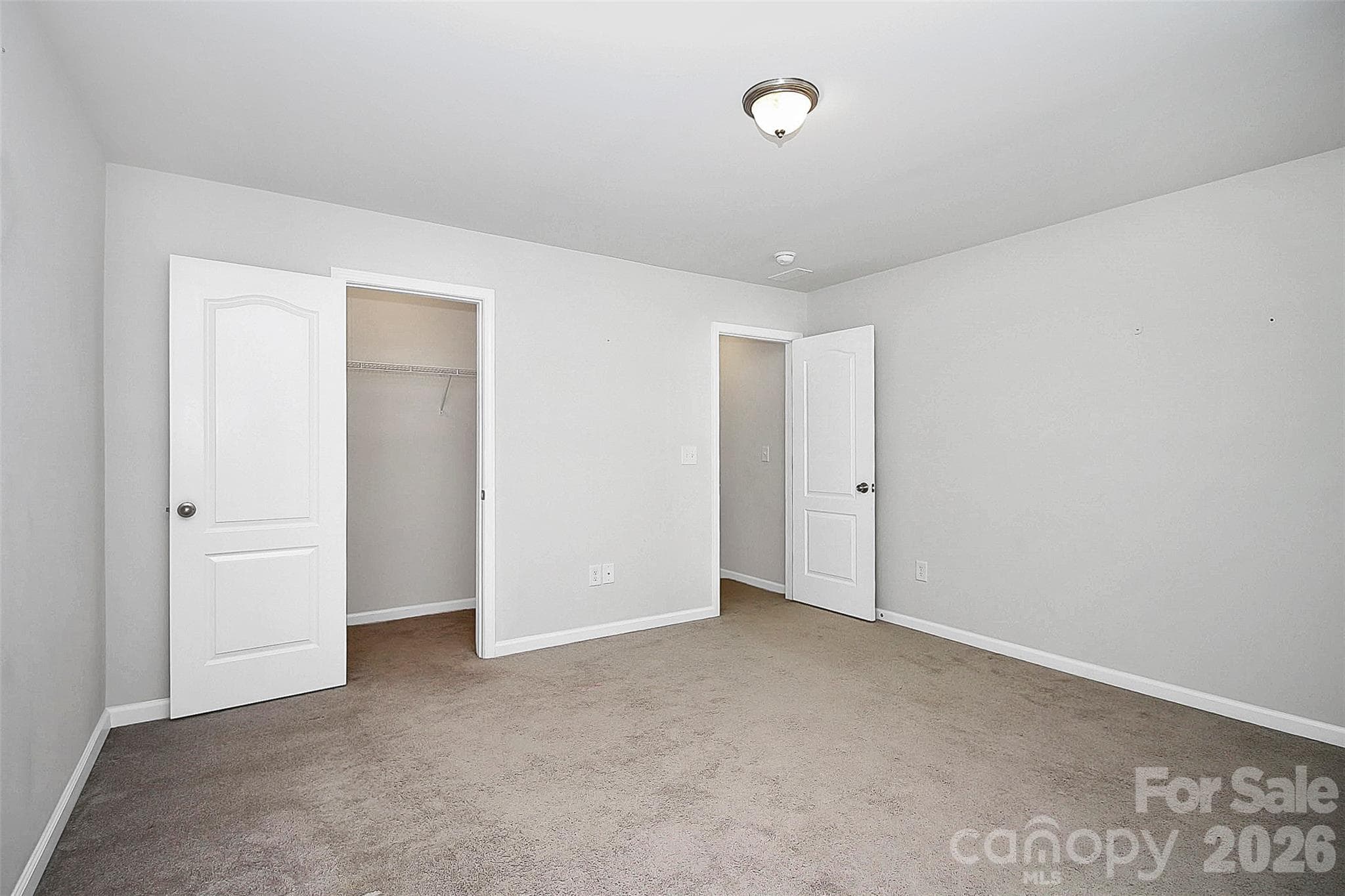 Single Family Residence at 14527 Murfield Court, Charlotte, photo 14 of 35