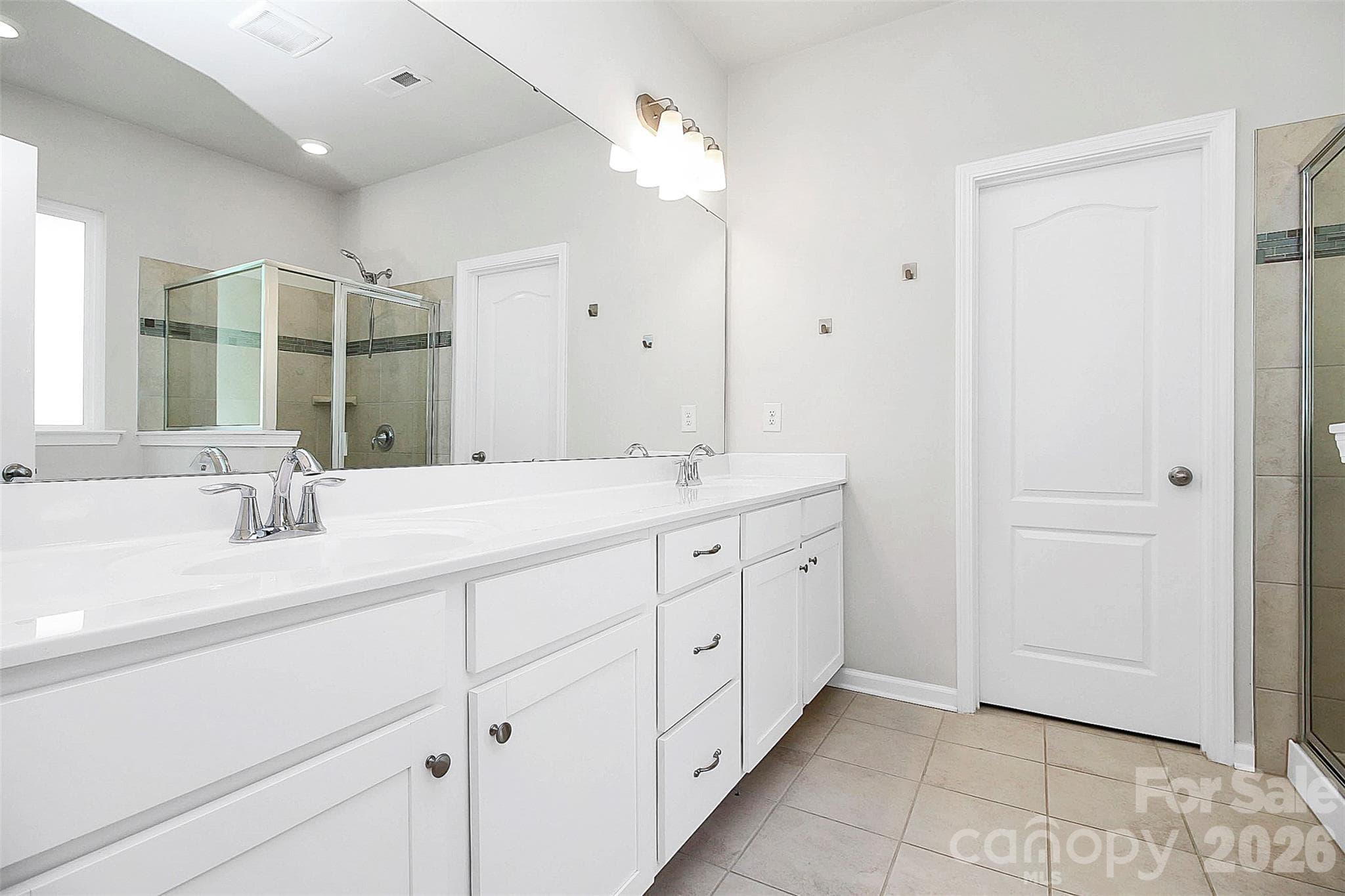 Single Family Residence at 14527 Murfield Court, Charlotte, photo 21 of 35