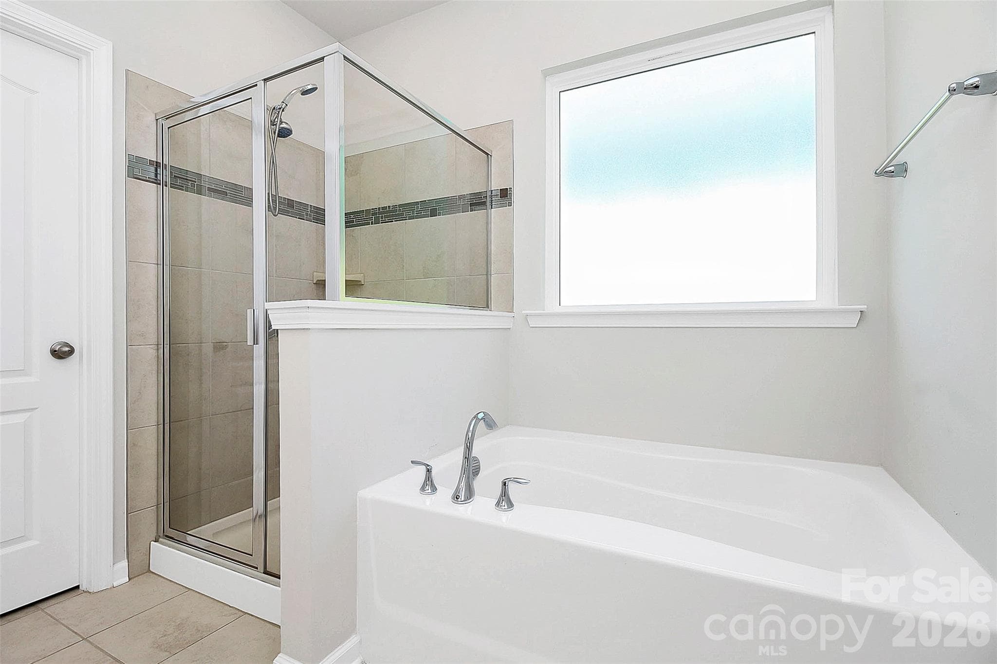 Single Family Residence at 14527 Murfield Court, Charlotte, photo 26 of 35