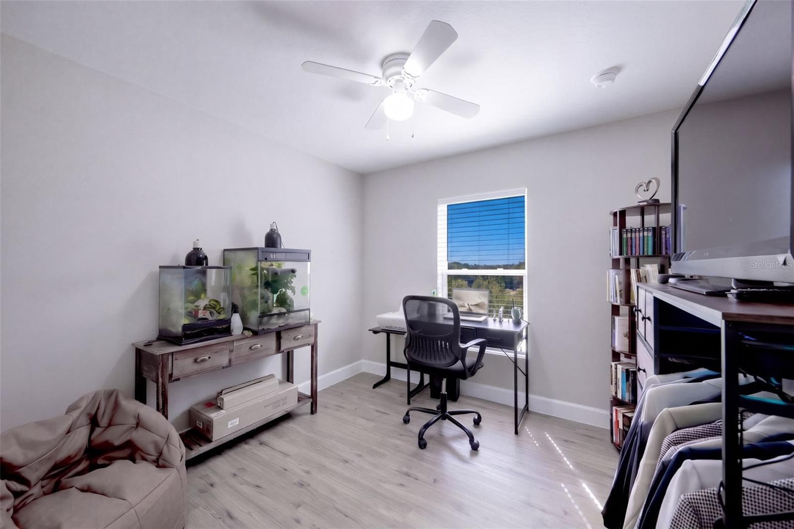 Bedroom - 330 W ELM DR, ORANGE CITY