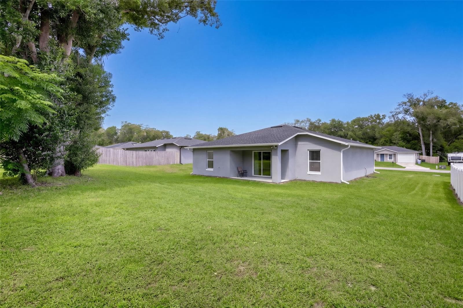 Backyard - 330 W ELM DR, ORANGE CITY