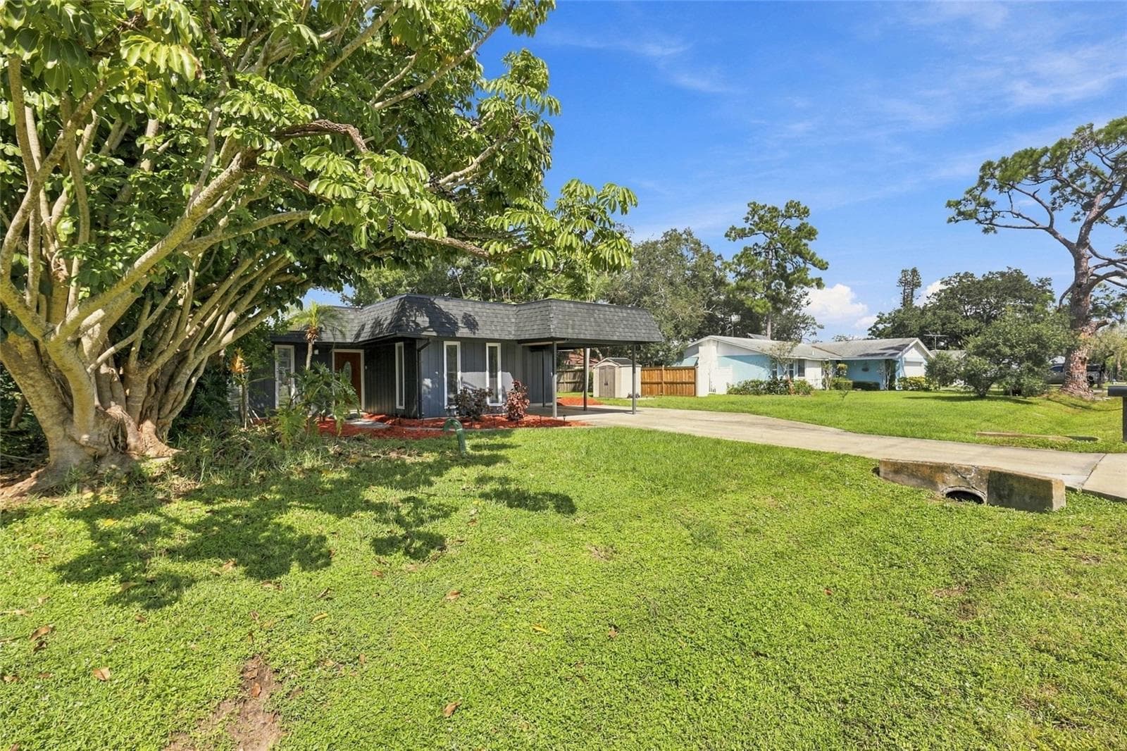Single Family Residence at 2629 JAMAICA ST #1, SARASOTA, photo 6 of 37