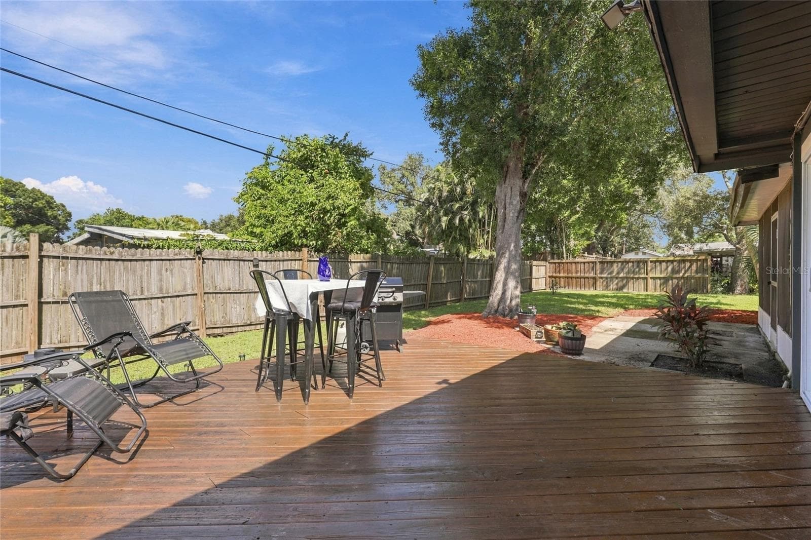 Perfect Outdoor Space for Entertaining Guests or Relaxing in Comfort - 2629 JAMAICA ST #1, SARASOTA