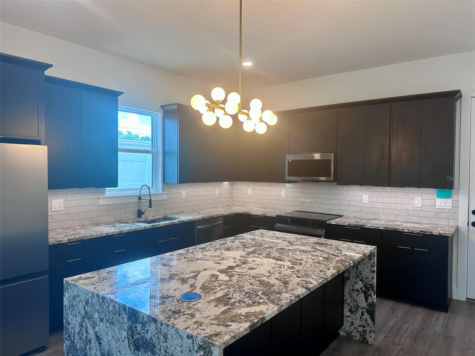 Townhouse at 1531 29TH AVE N, ST PETERSBURG, photo 9 of 21