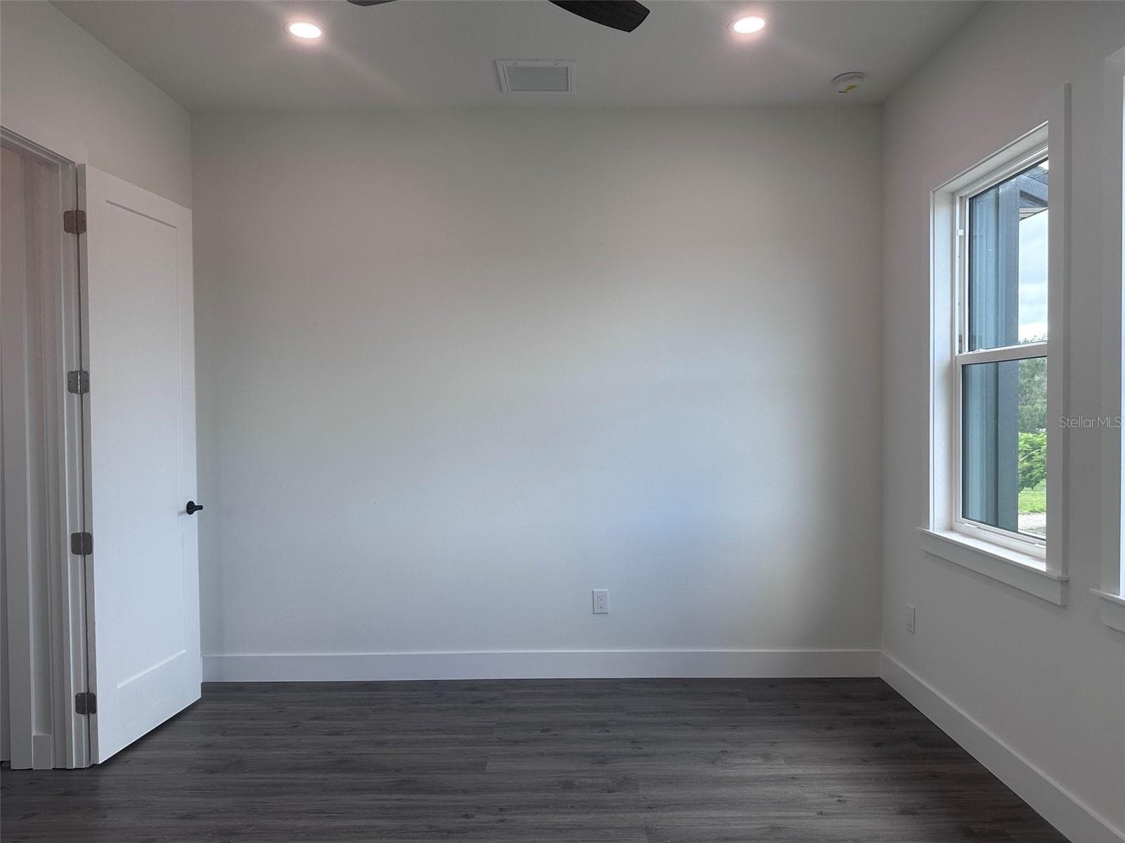 Townhouse at 1531 29TH AVE N, ST PETERSBURG, photo 18 of 21