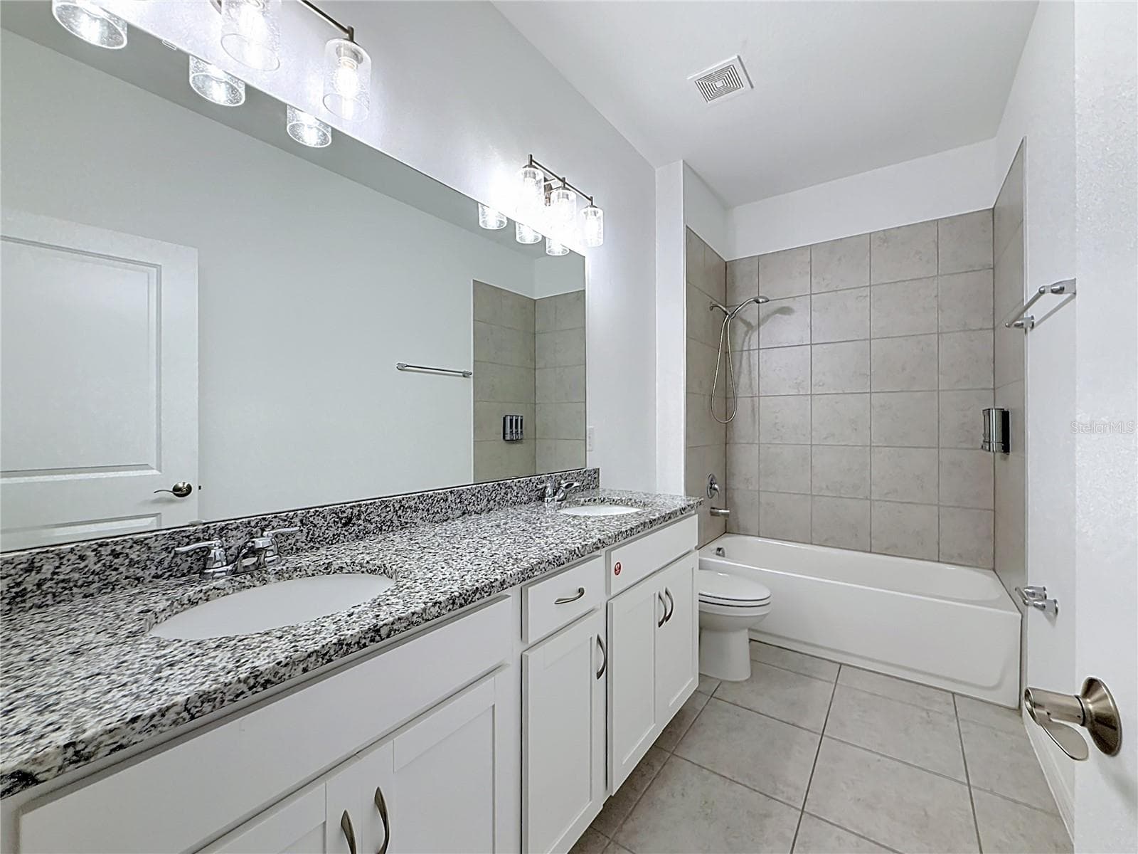 Single Family Residence at 418 QUAYSIDE AVE AVE, MASCOTTE, photo 41 of 53