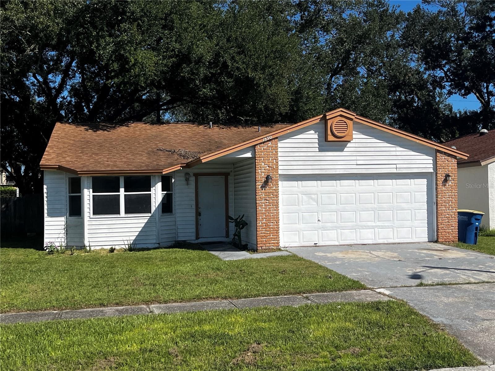 1890 FEATHER TREE CIR