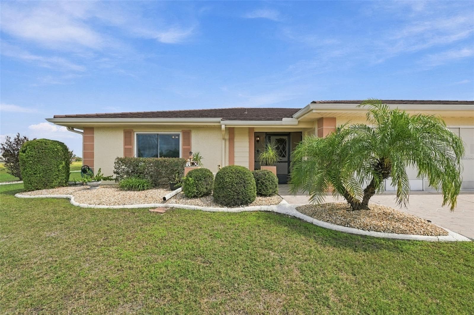 1611 WOODMAR DR