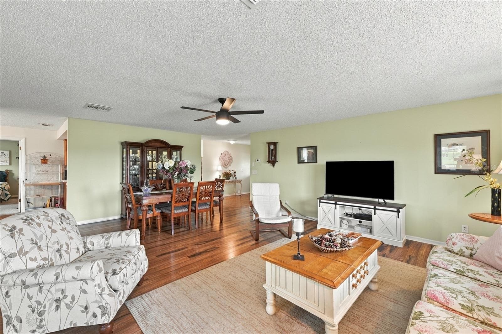 Half Duplex at 1611 WOODMAR DR, SUN CITY CENTER, photo 15 of 48