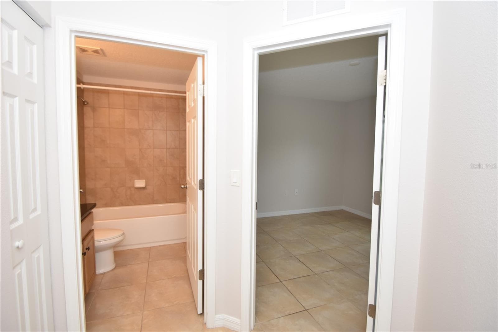 Single Family Residence at 34 RENSHAW DR, PALM COAST, photo 20 of 31