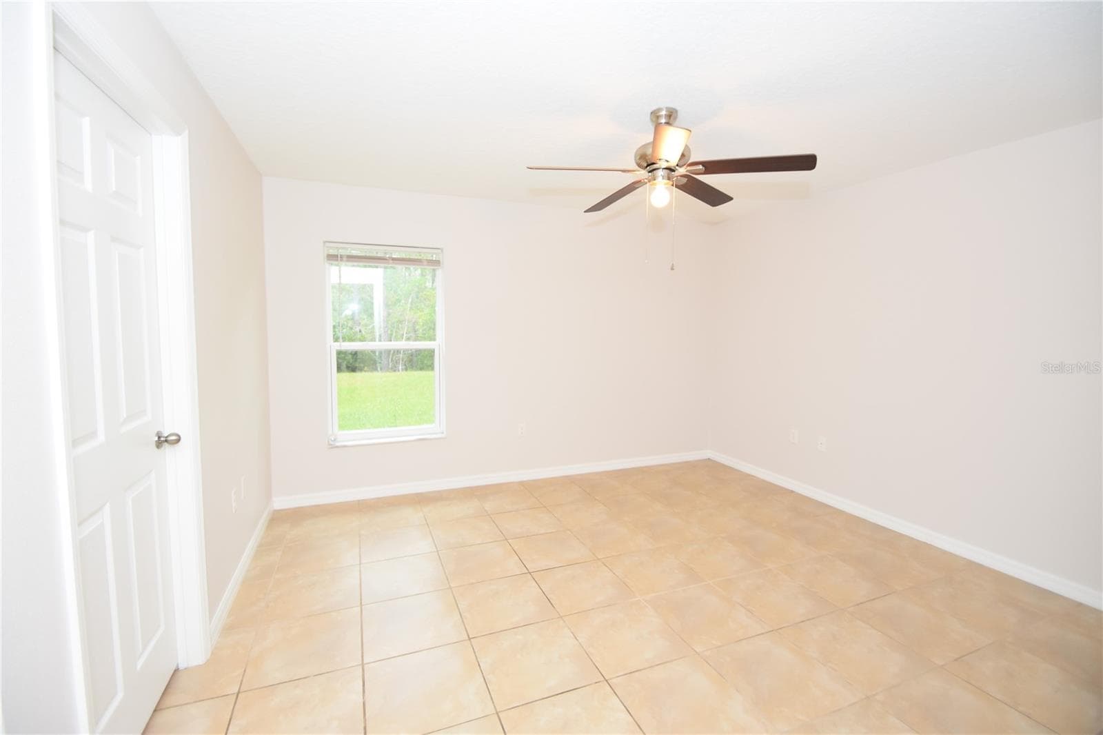Single Family Residence at 34 RENSHAW DR, PALM COAST, photo 24 of 31
