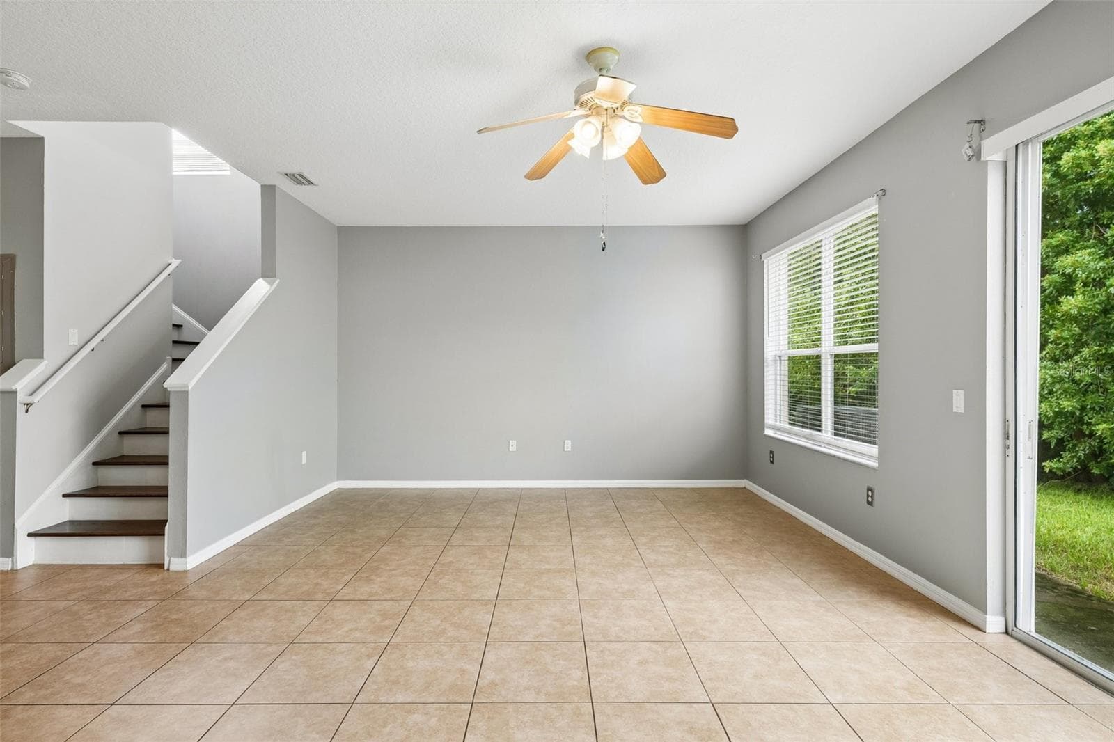 Townhouse at 14101 CHRISTIE DR, LARGO, photo 6 of 54