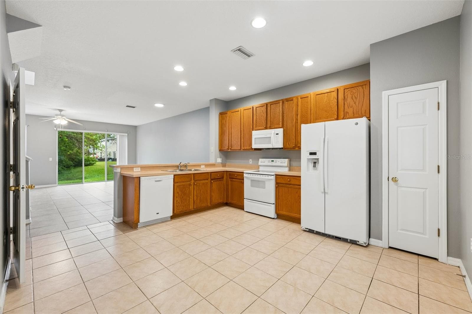 Townhouse at 14101 CHRISTIE DR, LARGO, photo 15 of 54