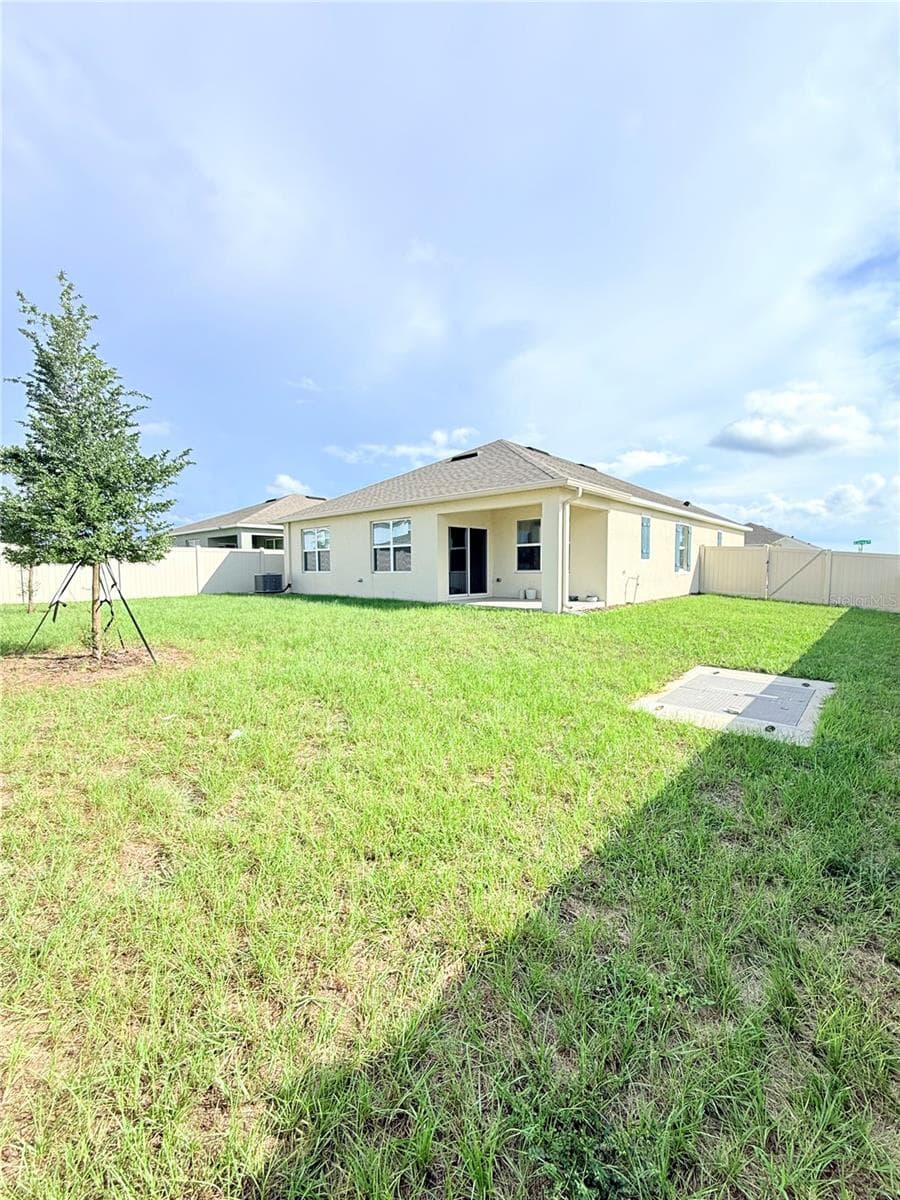Single Family Residence at 2105 CORSO DR, LAKE ALFRED, photo 8 of 10