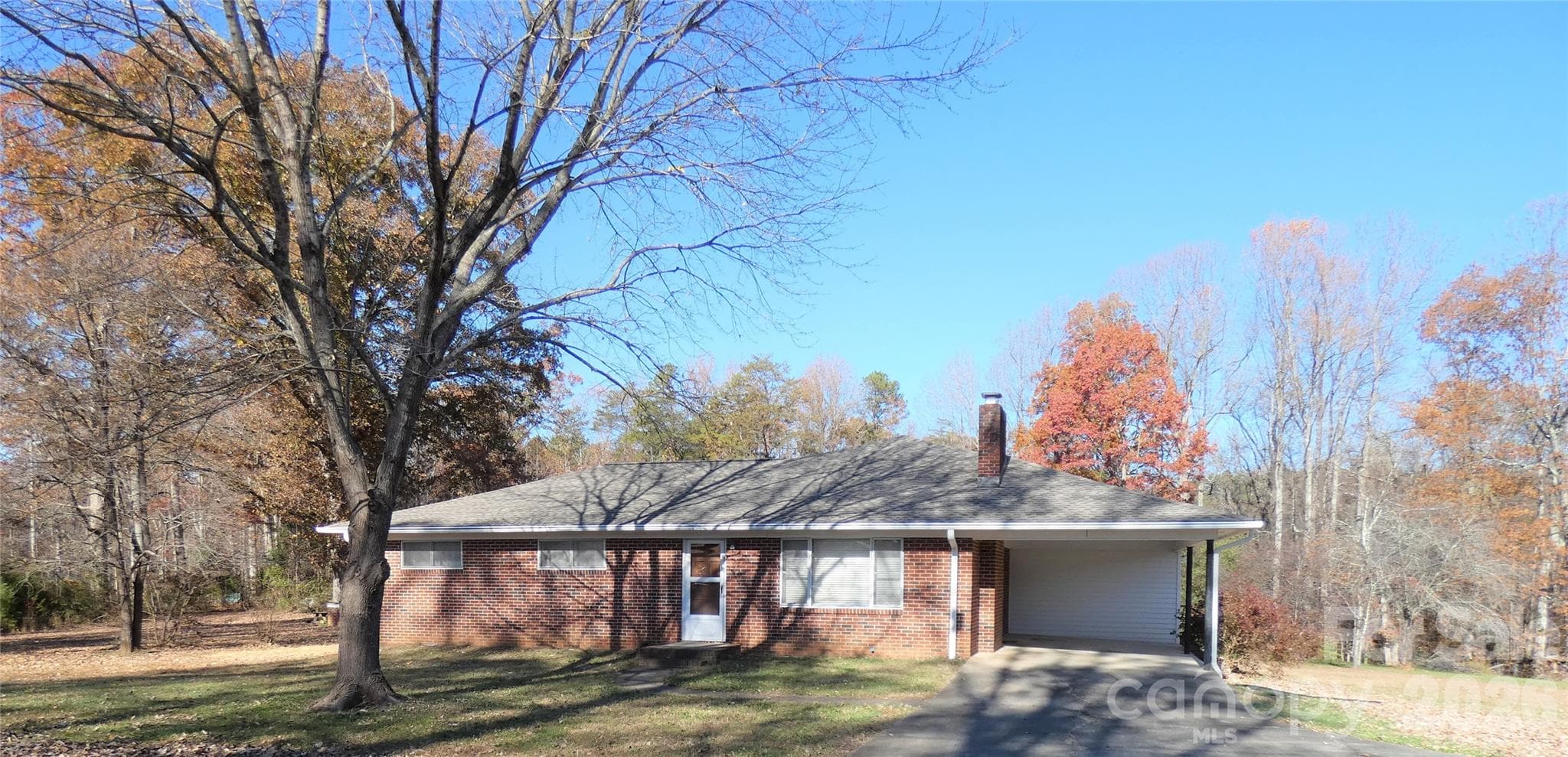 Single Family Residence at 150 Fonda Road, Statesville, photo 4 of 36