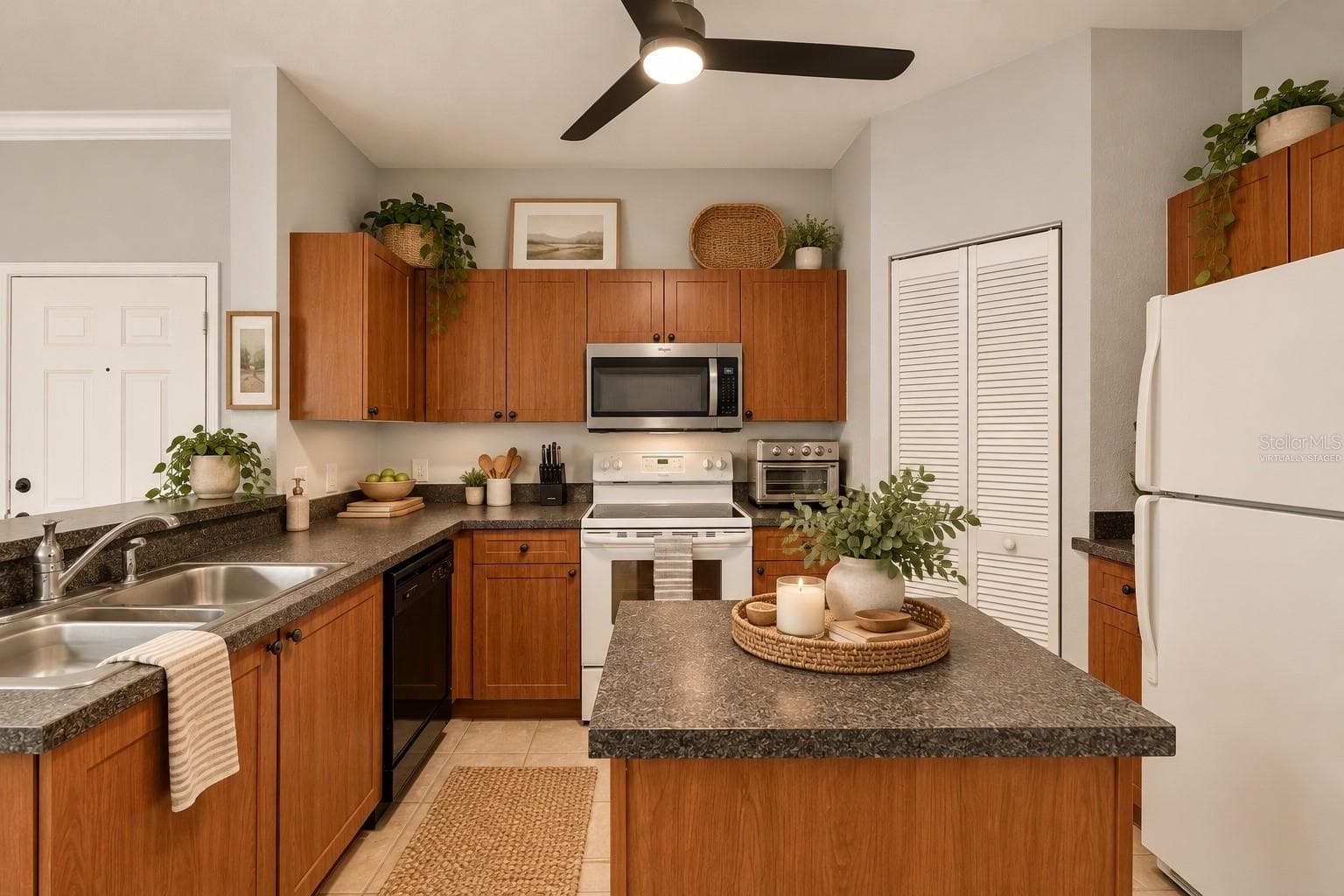 virtually staged - 2217 TUSCANY TRCE #7, PALM HARBOR