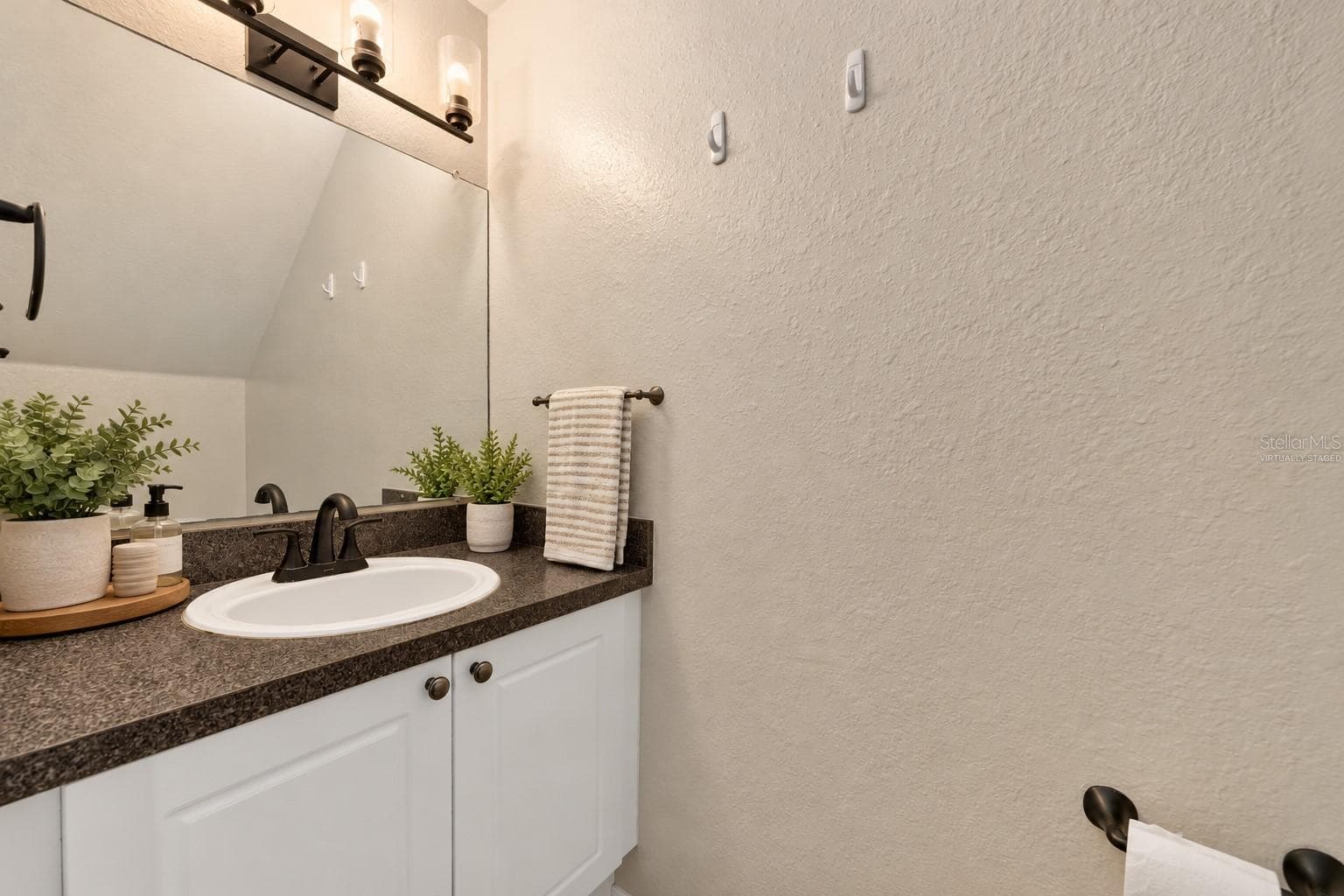 virtually staged - 2217 TUSCANY TRCE #7, PALM HARBOR