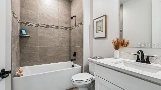 Model home - actual features may vary. - 136 LINDER DR, HOMOSASSA