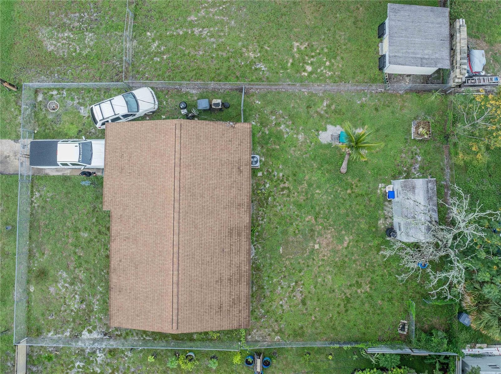 Single Family Residence at 710 SAVANNAH AVE, LAKELAND, photo 4 of 21
