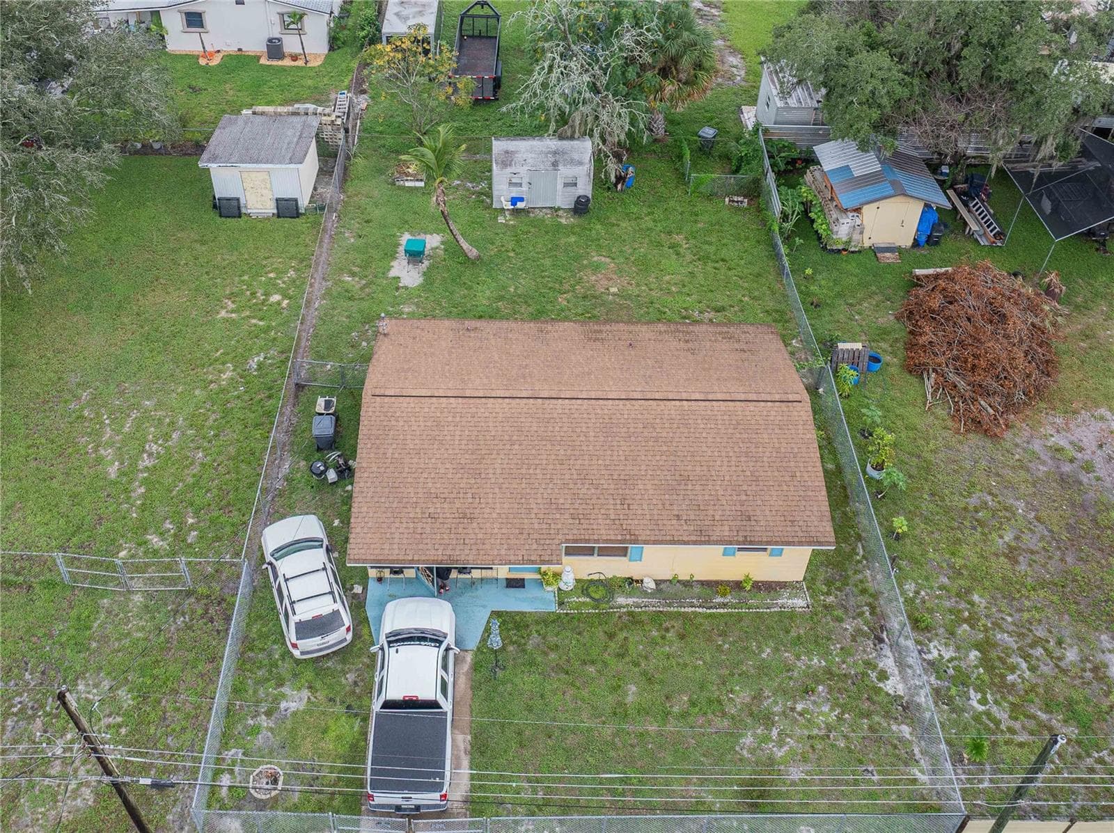 Single Family Residence at 710 SAVANNAH AVE, LAKELAND, photo 5 of 21