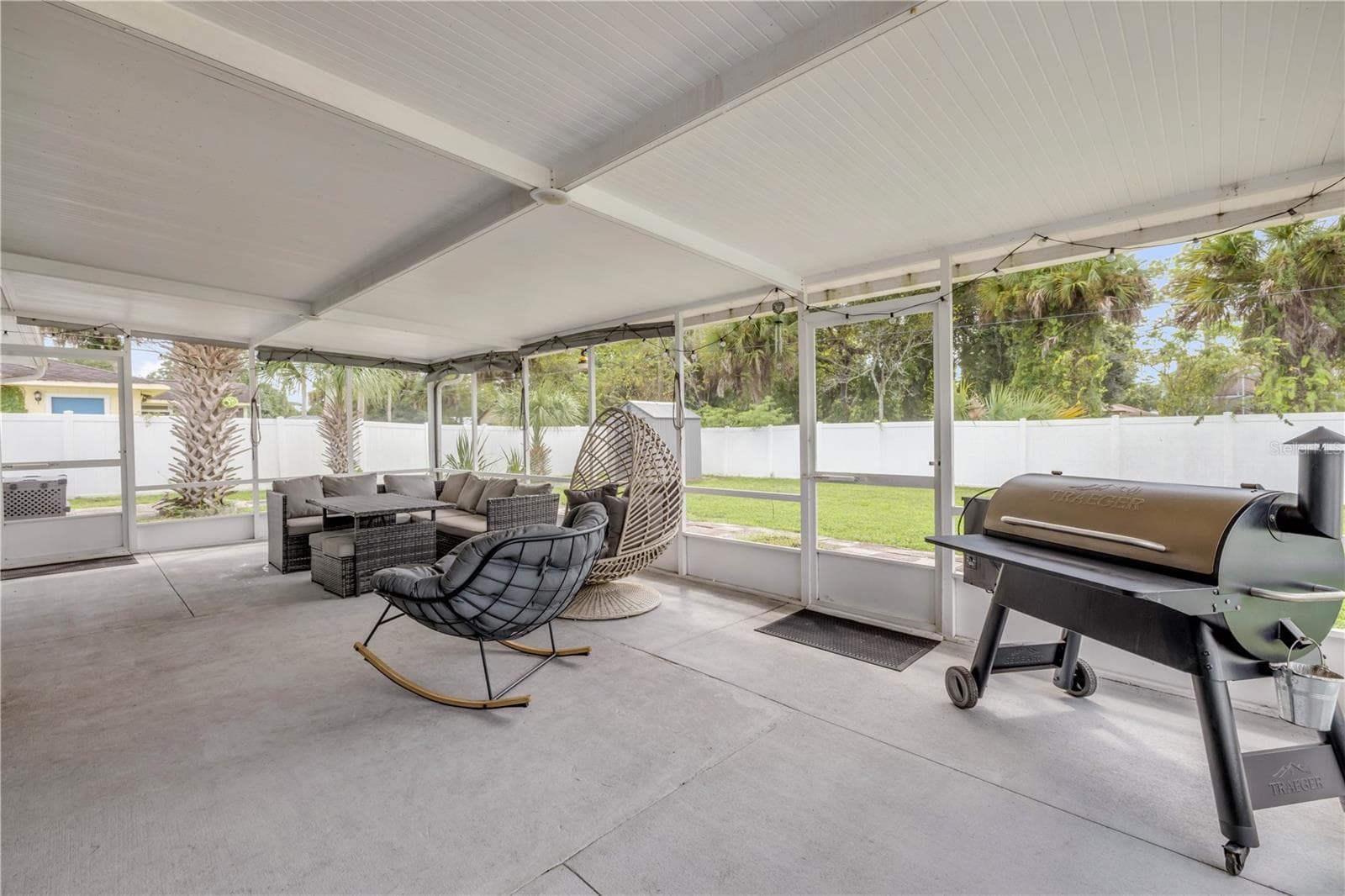 Single Family Residence at 3426 YULE TREE DR, EDGEWATER, photo 33 of 52