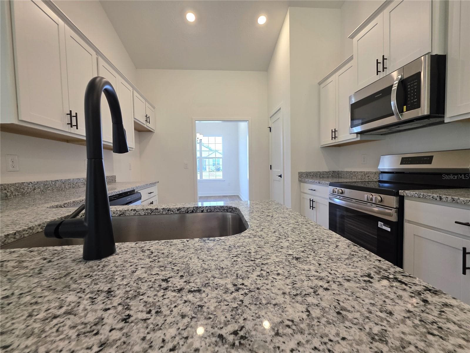 Single Family Residence at 247 SW BELLFLOWER DR, LAKE CITY, photo 17 of 44