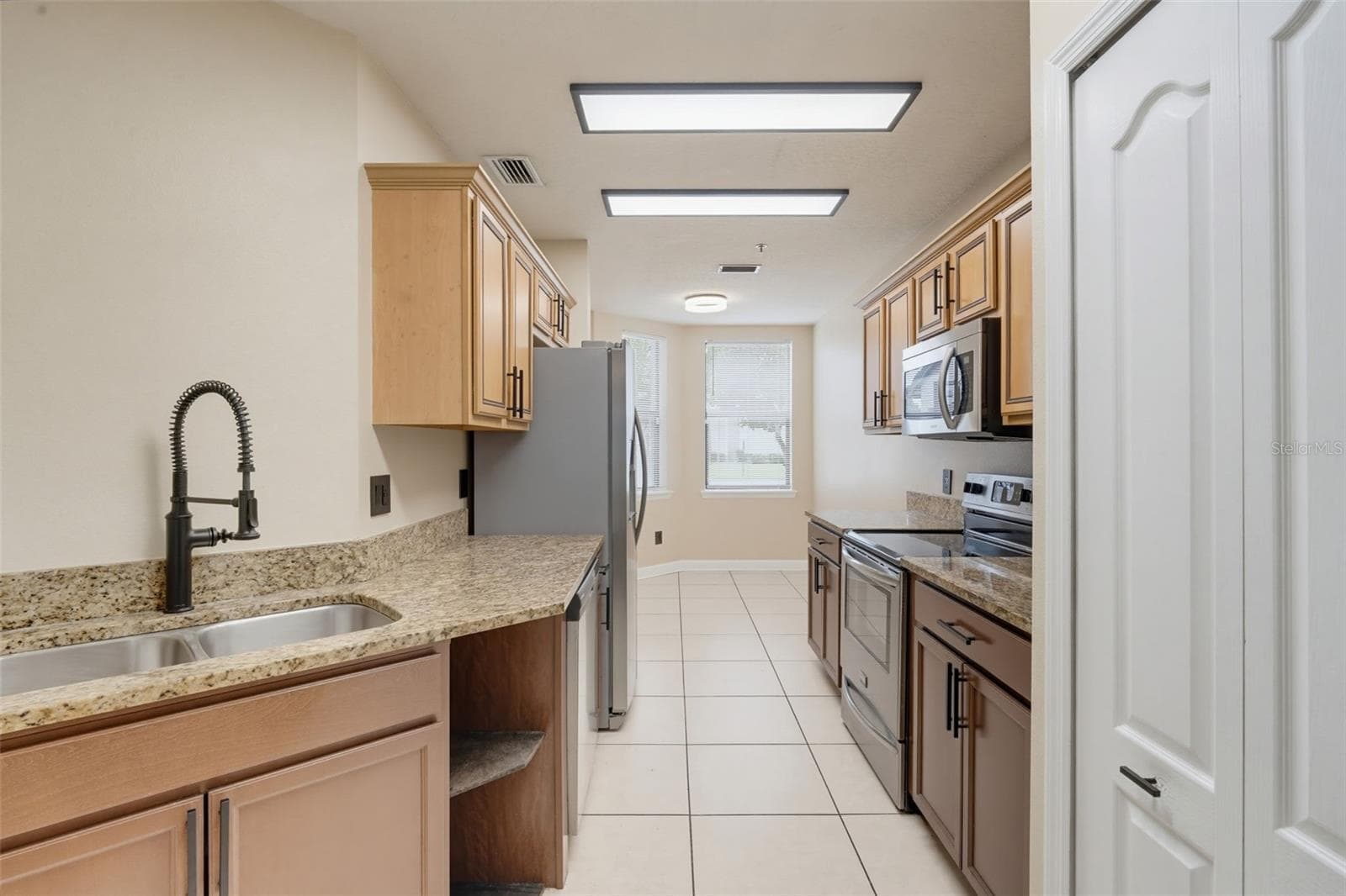 Townhouse at 4125 S LAKE ORLANDO PKWY #4125, ORLANDO, photo 10 of 46