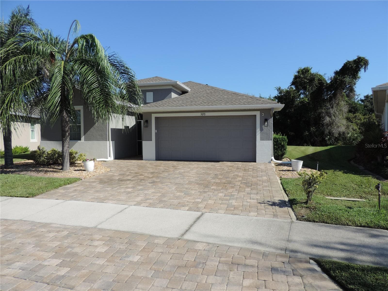 Single Family Residence at 5070 LAYTON DR, VENICE, photo 2 of 31