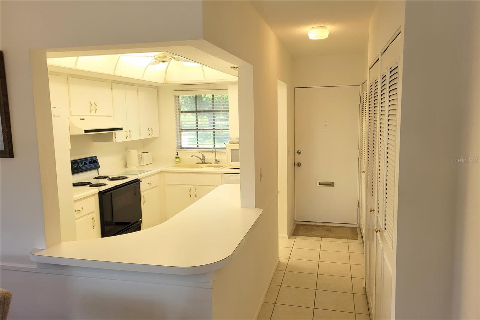 Villa at 2609 GOLF COURSE DR #403, SARASOTA, photo 8 of 30