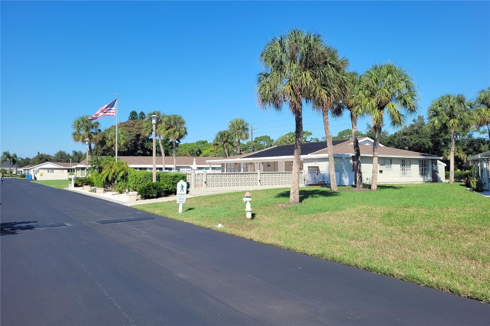 Villa at 2609 GOLF COURSE DR #403, SARASOTA, photo 27 of 30