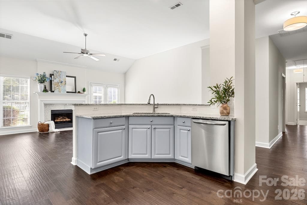 Open kitchen - updated cabinets and granite countertops - 109 Coronilla Road, Mooresville