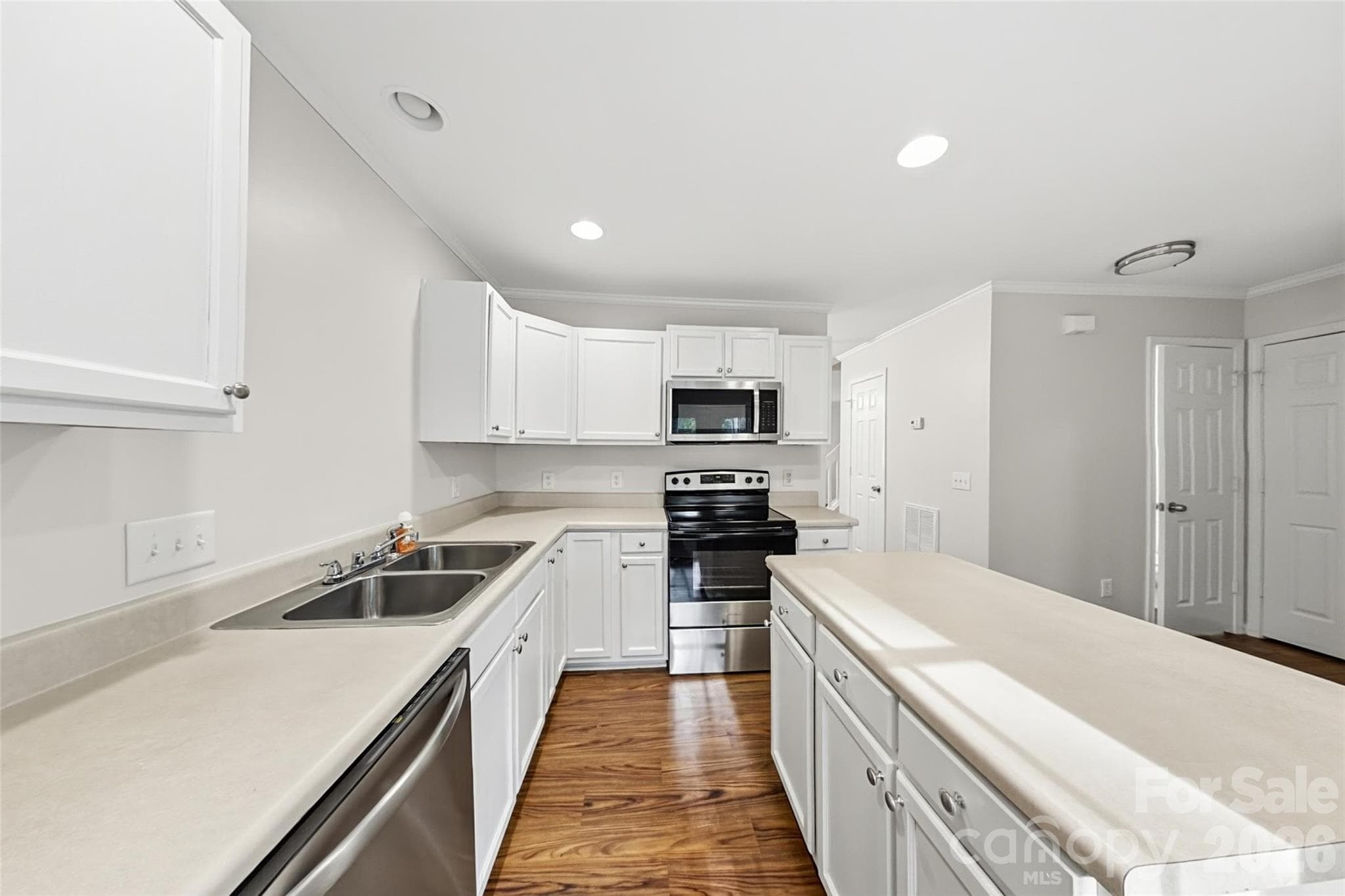 Townhouse at 1778 Pergola Place, Charlotte, photo 7 of 18